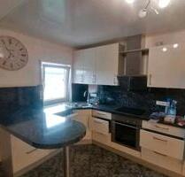 Geräumige 3 Zimmer DG Wohnung - 1.100,00&nbsp;EUR Kaltmiete, ca.&nbsp; 90,00&nbsp;m&sup2; in Langgöns (PLZ: 35428)