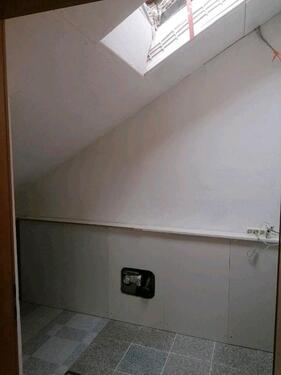 Foto - 3 Zimmer Dachgeschoßwohnung zur Miete in Langgöns