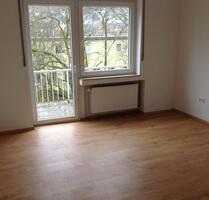 Schönes 1 Zimmer-Appartement mit Pantry Küche und Balkon - Siegen