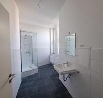 Stop! Ansprechende 2-Zimmer-Wohnung - Halle (Saale)