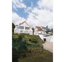 Helle Etagenwohnung mit Panoramablick - Tübingen Schönblick / Winkelwiese