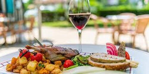 Foto - Erstbezug nach Sanierung: Kleine Gastronomie oder Cafe in touritsischer Aussichtslage