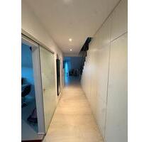 Schöne 2 Zimmer Wohnung mit EBK und Balkon in Bruchköbel