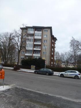 Foto - Helle 2-Zimmer Wohnung im 4. OG mit Balkon in Reinickendorf