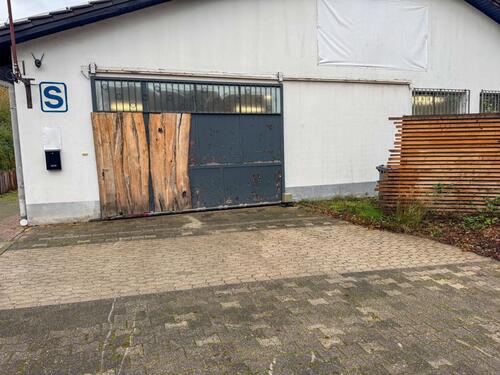 Foto - 372 m² freistehende Kalthalle, befahrbar + Büro 