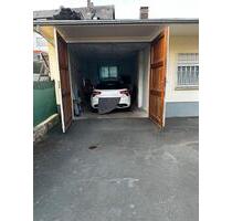 Ich vermiete eine Garage mit kleinem Nebenraum. - Gladenbach