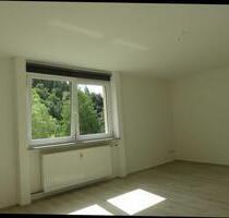 3 Zimmerwohnung mit EBK und Balkon - Höfen an der Enz