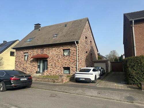 Foto - Attraktive 4 Zimmerwohnung - 1.300,00&nbsp;EUR Kaltmiete, ca.&nbsp; 120,00&nbsp;m&sup2;