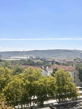 Foto - Helle 2,5-3,5 Zimmer DG-Wohnung mit traumhaften Ausblick