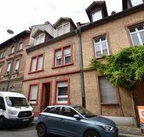 Kompaktes 4-Parteien Mehrfamilienhaus in Mannheim Neckarstadt