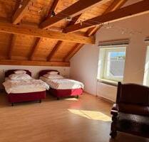 Möblierte 1-Zimmer Dachgeschosswohnung in PilstingGrossköllnbach