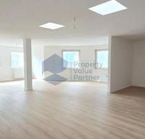 Exklusiv, offen, lichtdurchflutet: Großzügige 2-Zimmer-Wohnung mit Oberlichtern - Barsinghausen