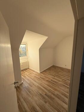 Foto - 2 Zimmer Dachgeschoßwohnung in Wiesbaden