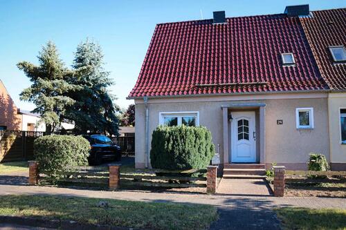 Foto - Einfamilienhaus mit Garage und überdachter Terrasse in Loburg