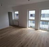 Helle moderne 3-Zi.-Whg., zentrale Lage, Aufzug, EBK und Top-Bad! ab 01.01.2026 - Hanau