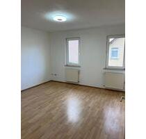 2 Zi.-Maisonette-Wohnung in Nied, ruhige Lage, nähe Park - Frankfurt am Main