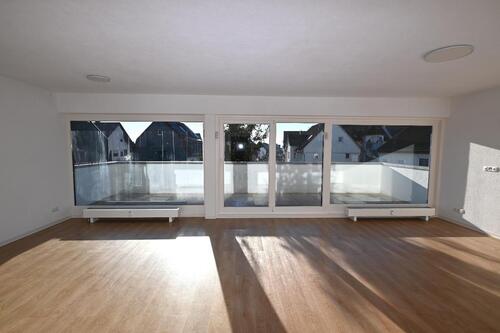 Foto - Attraktive 3-Zimmer-Wohnung mit zwei großen Balkonen und Einbauküche