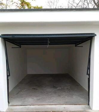 Foto - 1. Garage und ein Stellplatz zu vermieten