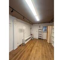 Attraktiver 20 m² Gewerberaum - 750,00&nbsp;EUR Kaltmiete, ca.&nbsp; 20,00&nbsp;m&sup2; in Stuttgart (PLZ: 70327) Luginsland