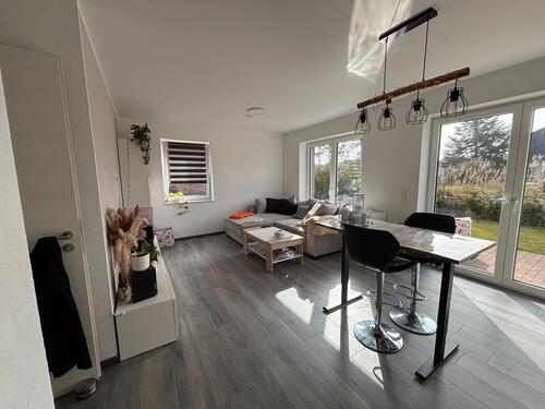 Foto - 2-Zimmer-Wohnung mit Terrasse, Stellplatz und Schuppen 55 qm