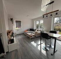 2-Zimmer-Wohnung mit Terrasse, Stellplatz und Schuppen 55 qm - Jade