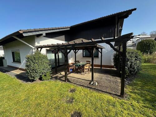 Foto - 6 Zimmer Einfamilienhaus in Solms