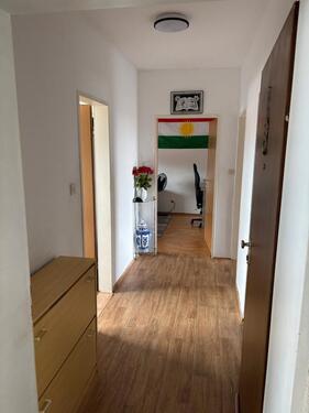 Foto - 3-Zimmer-Wohnung mit Loggia, Kellerraum und Garage
