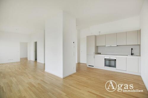 Foto - LICHTDURCHFLUTET! 2 Zimmer Dachgeschoss-Wohnung mit ca. 77m² und großer Terrasse in Berlin-Mitte!