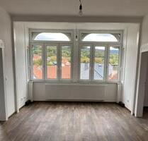 4-Zimmer Altbauwohnung im Jugendstilhaus – hell, ruhig gelegen, gut angebunden, sehr guter modernisierter Zustand - Zella-Mehlis