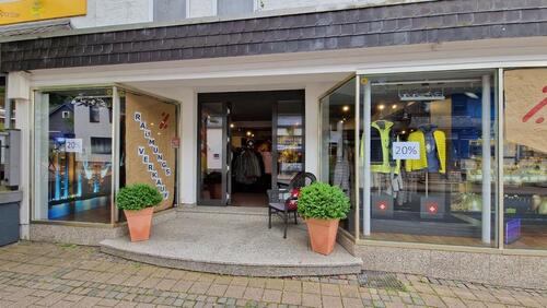 Foto - Günstiges Ladenlokal direkt an der Hauptstraße