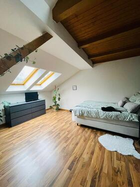 Foto - Wunderschöne Dachgeschosswohnung im Ortskern Altglienicke