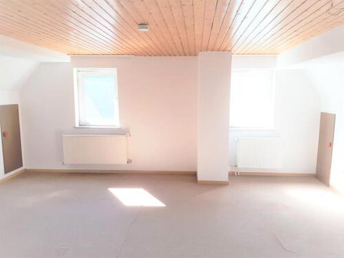 Foto - Viel Platz & Altbaucharme: 132 qm Maisonette, Balkon, 5,5 Zimmer
