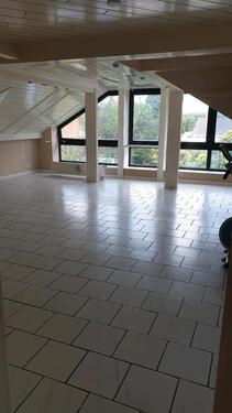 Foto - Geräumige Wohnung - 1.300,00&nbsp;EUR Kaltmiete, ca.&nbsp; 120,00&nbsp;m&sup2;