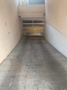 Foto - Tiefgaragenstellplatz - 75,00&nbsp;EUR Miete,