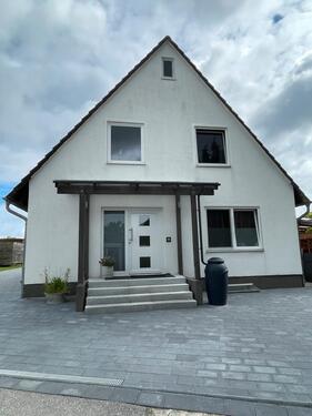 Foto - Einfamilienhaus mit zwei Wohnungen Dorf Pries