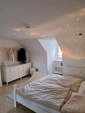 Foto - 1 Zimmer Dachgeschoßwohnung zur Miete in Erfurt