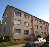 3-Raum-Wohnung mit Balkon - 410,00&nbsp;EUR Kaltmiete, ca.&nbsp; 58,42&nbsp;m&sup2; in Pößneck (PLZ: 07381)