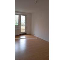 helle freundliche 2 Zimmer Wohnung mit Balkon - Bad Frankenhausen/Kyffhäuser