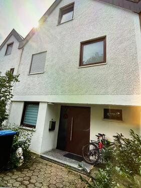 Foto - Landsberg am Lech: Gepflegtes Reihenhaus mit Balkon und Terrasse