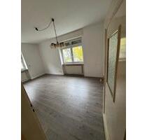 Modernisierte 2 Zimmer Wohnung mit Balkon in Top Lage - Karlsruhe