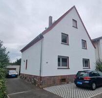 3-Zimmer-Wohnung mit Einbauküche in energetisch modernisiertem Ha - Gießen Allendorf