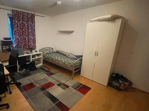 Foto - Room Available in Shared WG - 565,00&nbsp;EUR Kaltmiete, ca.&nbsp; 28,00&nbsp;m&sup2;