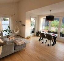 Bonn BeuelBechlinghoven, Top-Wohnung, 2ZKBTerrasse, ruhig Bonn BeuelBechlinghoven, Top-Wohnung, 2ZKBTerrasse, ruhig