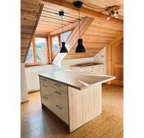 Helle 3-Zimmer Dachgeschosswohnung in Deuerling