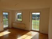 Foto - 3 ZKB m. Balkon u. sehr schönen, unverbaubaren Ausblick, 2. OG