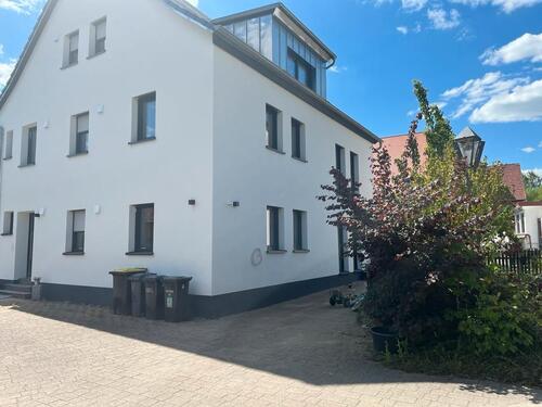 Foto - Schöne 1 Zimmer Dachgeschoss Wohnung 70m3