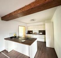 Großes Haus zur Miete - 1.499,00&nbsp;EUR Kaltmiete, ca.&nbsp; 255,00&nbsp;m&sup2; in Bodenfelde (PLZ: 37194)