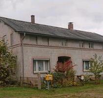 Familienhaus mit Nebengebäude und großem Grundstück - Neu Kaliß