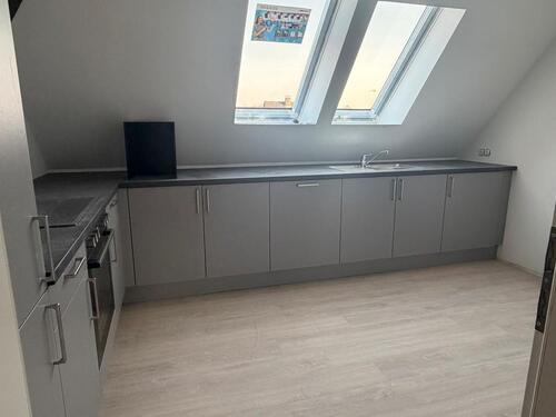 Foto - Modernisierte großzügige 3-Zimmer Wohnung