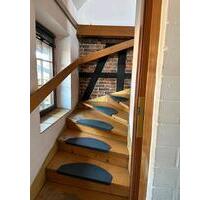 4 Zimmer Dachgeschoss Wohnung mit 2x Badezimmer und Wohnküche - Wendeburg